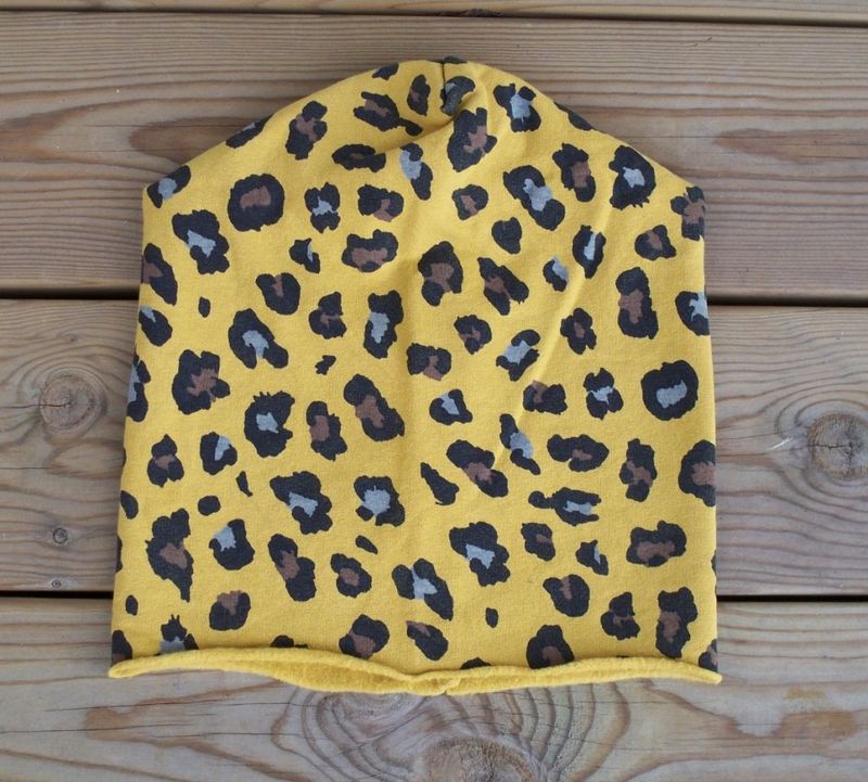 Mössa-Beanie Senap Animalprint