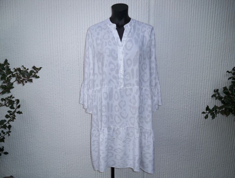 Leopardmönstrad klänning Vit/grå