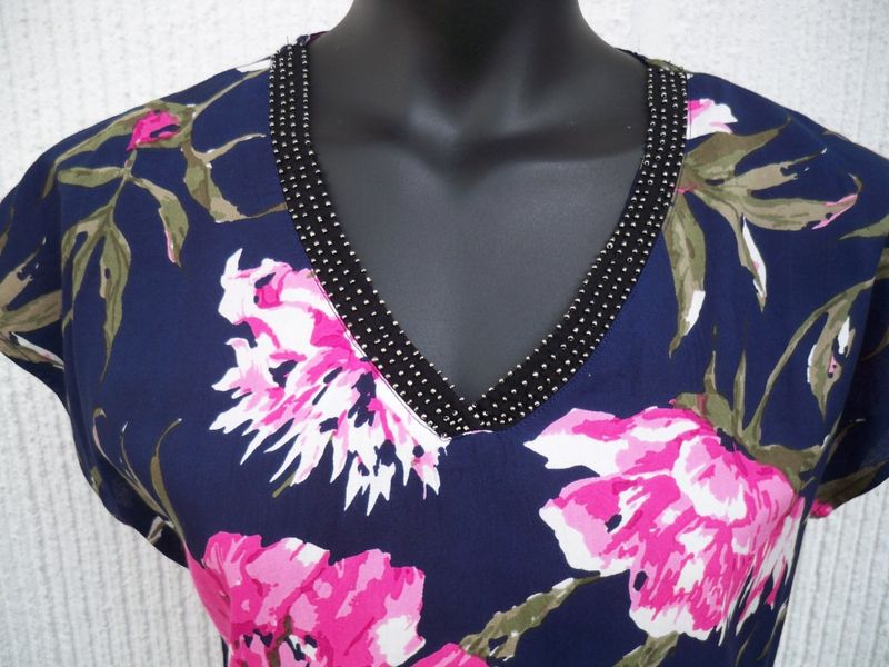 Mörkblå/Rosa Blommig Blus Cherri. Ze-Ze