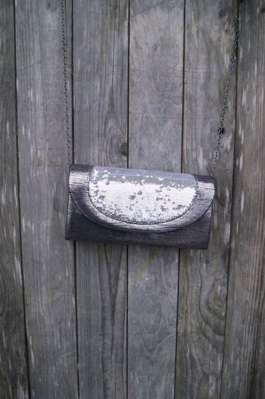 Grå Clutch Aftonväska Med Paljetter