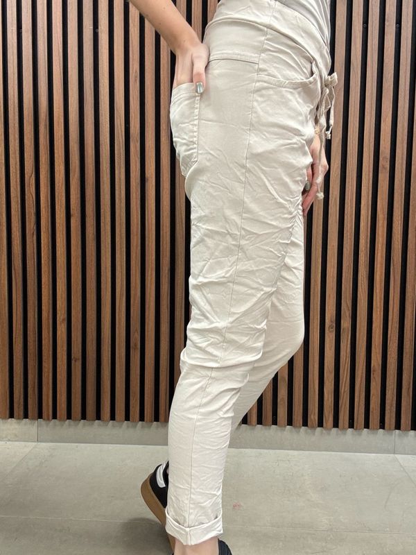 Gemini - Helen Beige Stretchiga Byxor