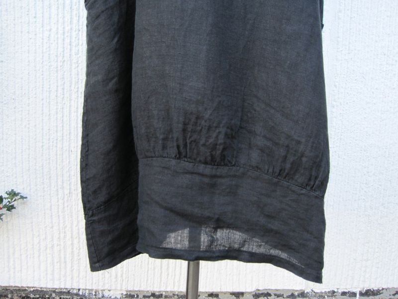 Svart Vadlång Linneklänning Med Lång Ärm