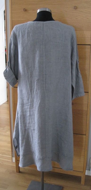 Grå Vadlång Linneklänning Med 3/4 Ärm