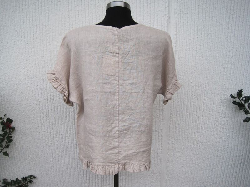 Beige Linneblus med liten volang