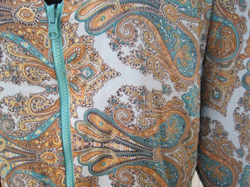 Mönstrad Tunn Kort Vändbar Jacka Med Kimonoärmar Paisley Blommig