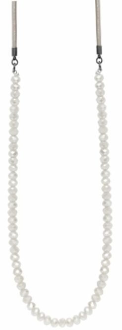 Huvudbild Långt Cremefärgat Halsband Läder Glaspärlor MOLLY ...