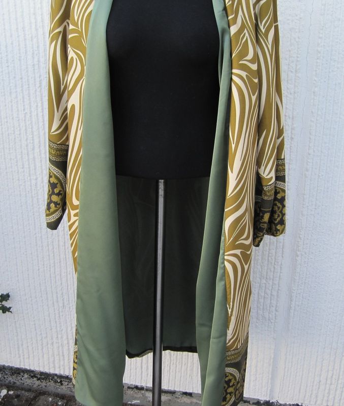 Mönstrad Kappa Kimono Olivgrön Ljusbeige