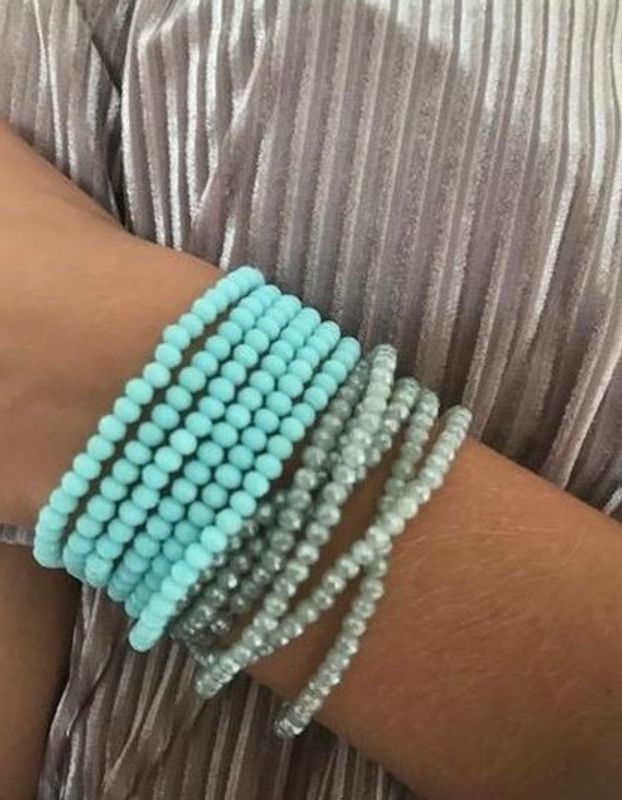 Elastiskt Halsband/armband Ljunglila Pärlor Lotta Design of Sweden