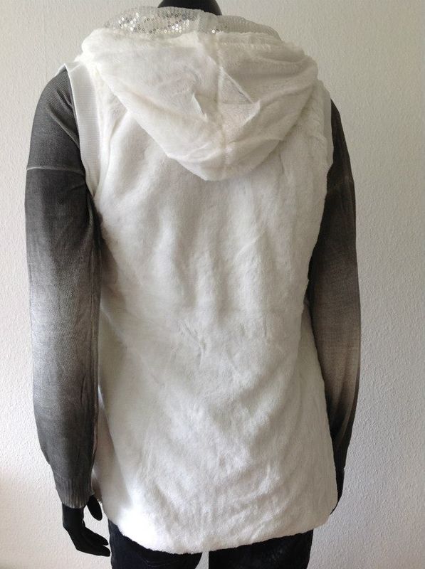 Vit pälsväst med dragkedja